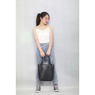 Áo 2 dây chất lụa đẹp, ảnh shop tự chụp