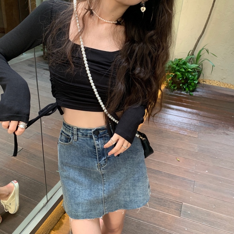 Áo Croptop Tay Dài Cổ Vuông Phối Dây Rút Thời Trang Quyến Rũ Cao Cấp