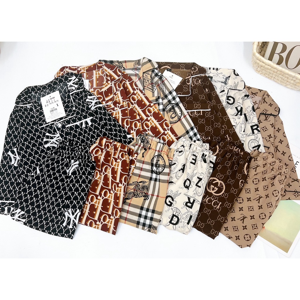 Bộ ngủ pijama cho bé, bộ pijama lụa Hàn cao cấp họa tiết thương hiệu sành điệu (MẪU MỚI) cho bé trai, bé gái 20-33kg