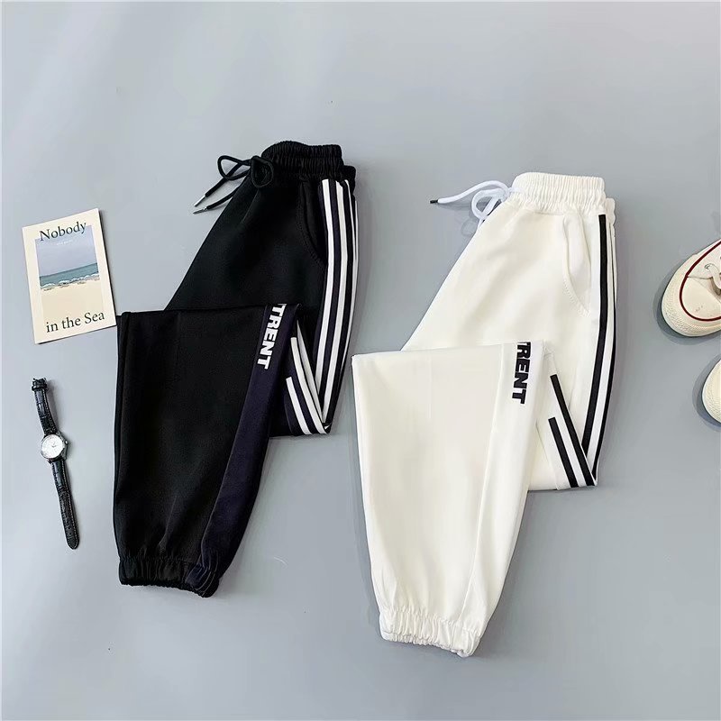 Quần dài thể thao IELGY màu đen phong cách năng động