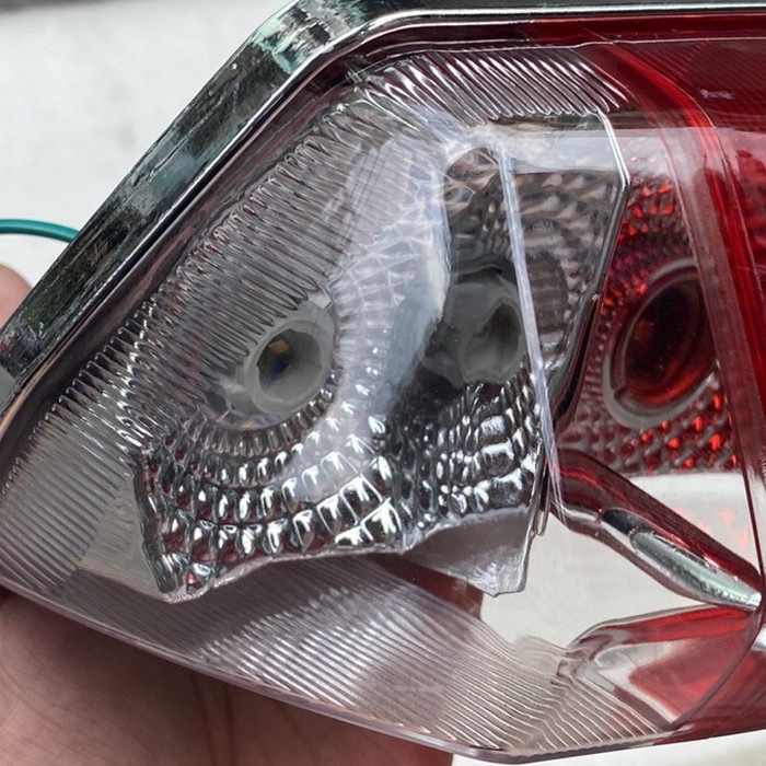 ĐÈN HẬU XE MAX 3.