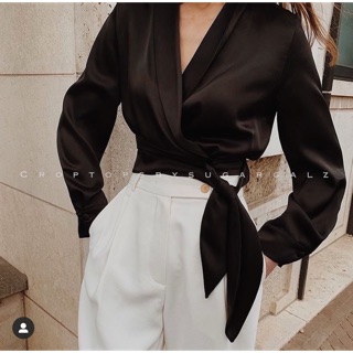Áo croptop lụa cổ tim vạt chéo thắt dây kèm quần ống suông cạp cao - by SGGz