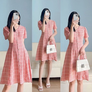Váy kẻ cúc gỗ vintage