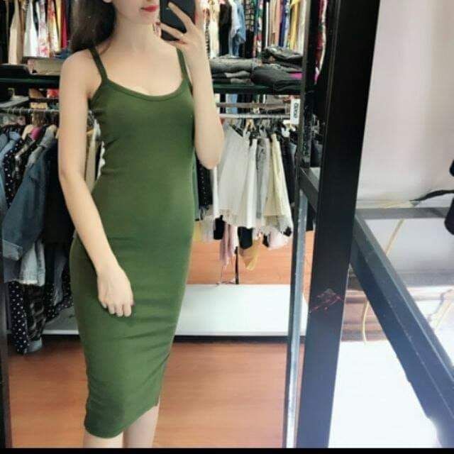 váy 2 dây body xẻ tà