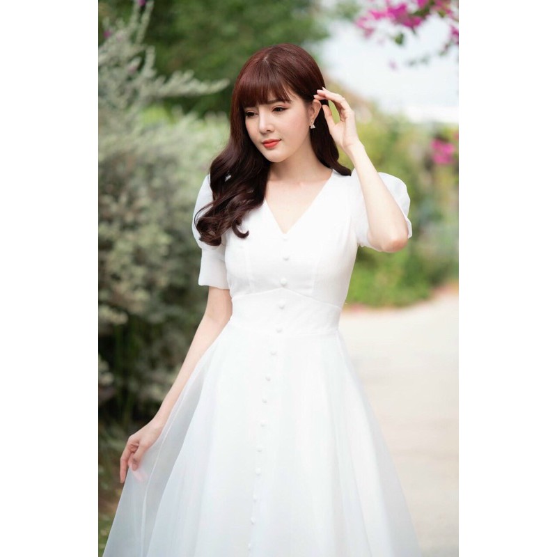 ĐẦM XOÈ TAY PHỒNG ĐÍNH NÚT BỌC ( kèm ảnh khách mặc )