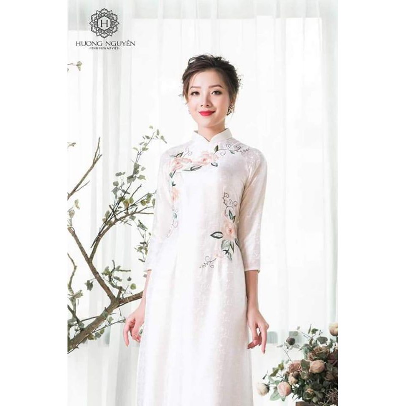 Áo dài trắng gấm 4tà