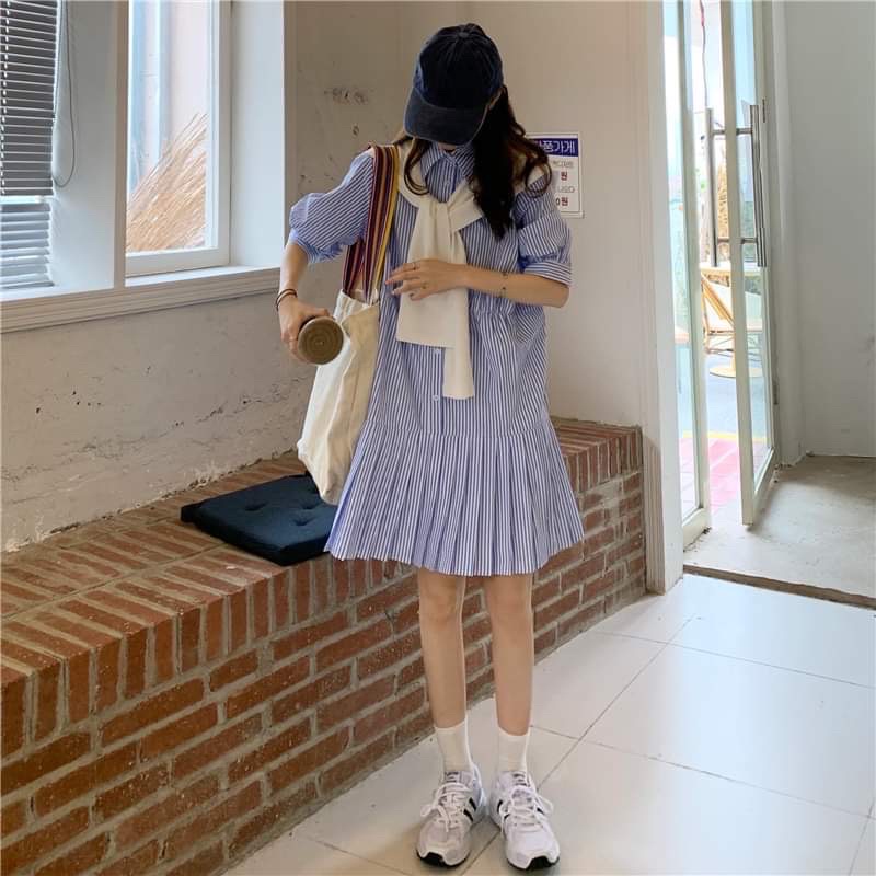 Set váy sơ mi kẻ sọc + áo choàng ngoài