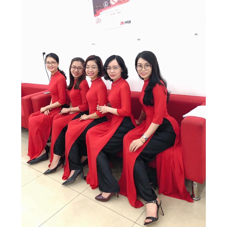 Áo dài màu đỏ 4 tà  truyền thống, lụa chiffon cao cấp, không nhăn, không xù ┃ Áo Dài Ngọc Trang, Áo dài may sẵn đủ size
