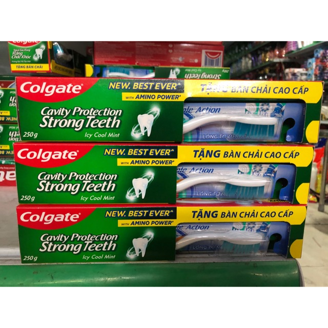 Kem đánh răng Colgate ngừa sâu răng 225g tặng kèm bàn chải