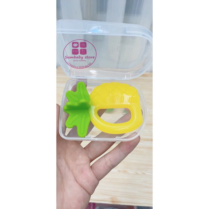 Gặm Nướu Silicone Có Hộp Richell