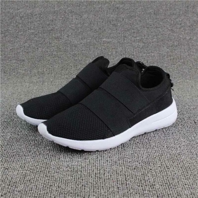 Giày thể thao!!!!