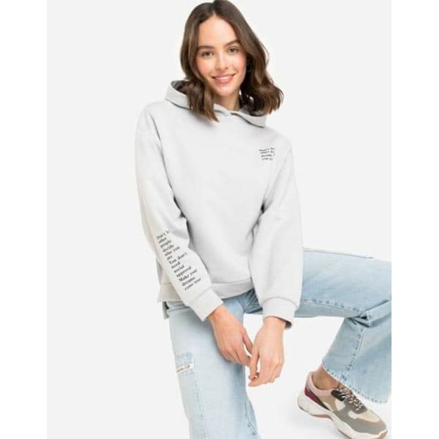 Áo hoddie có mũ