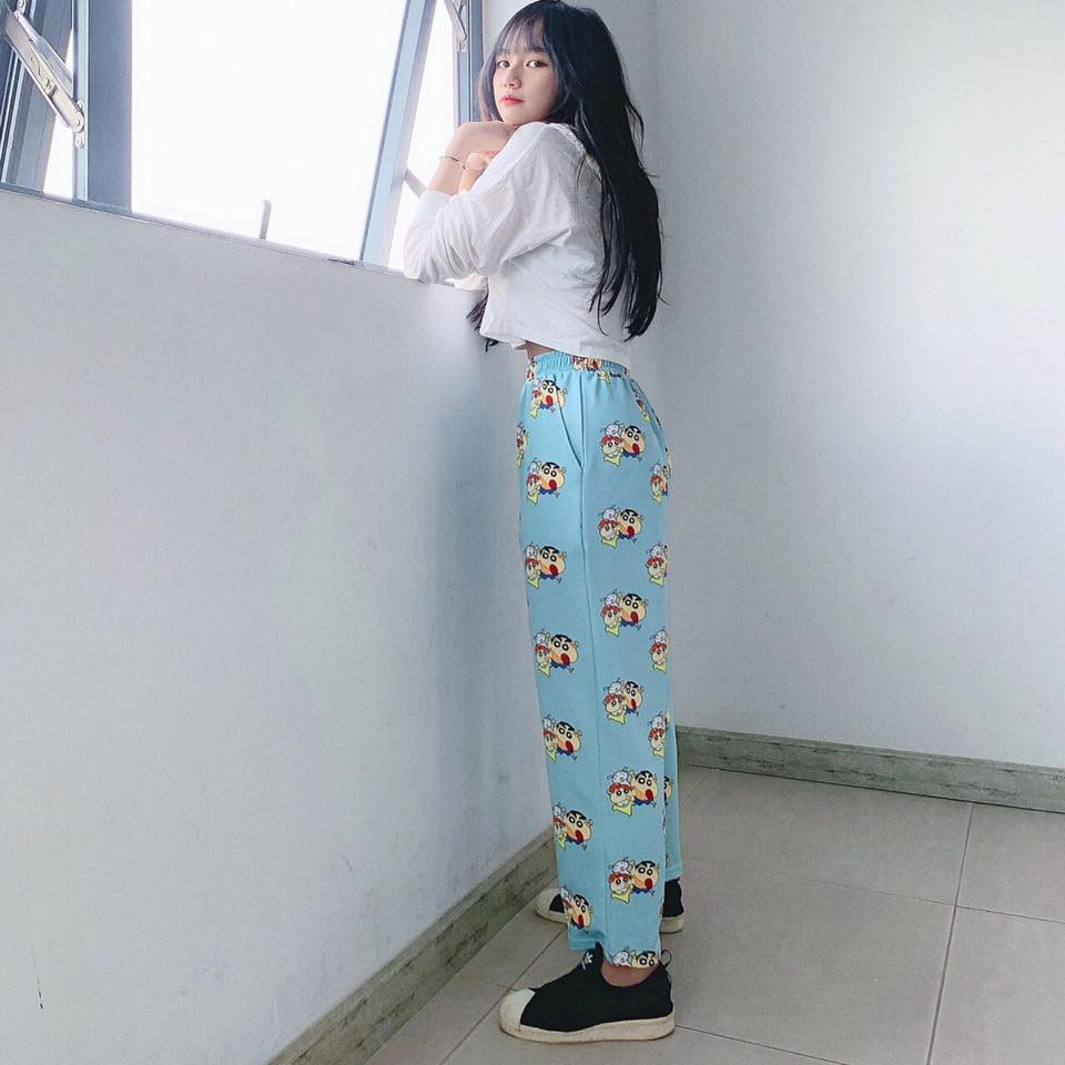 Quần Hoạt Hình Dài Dây Rút Lai Shin Cartoon Pant Oversize Ulzzang Unisex - MM