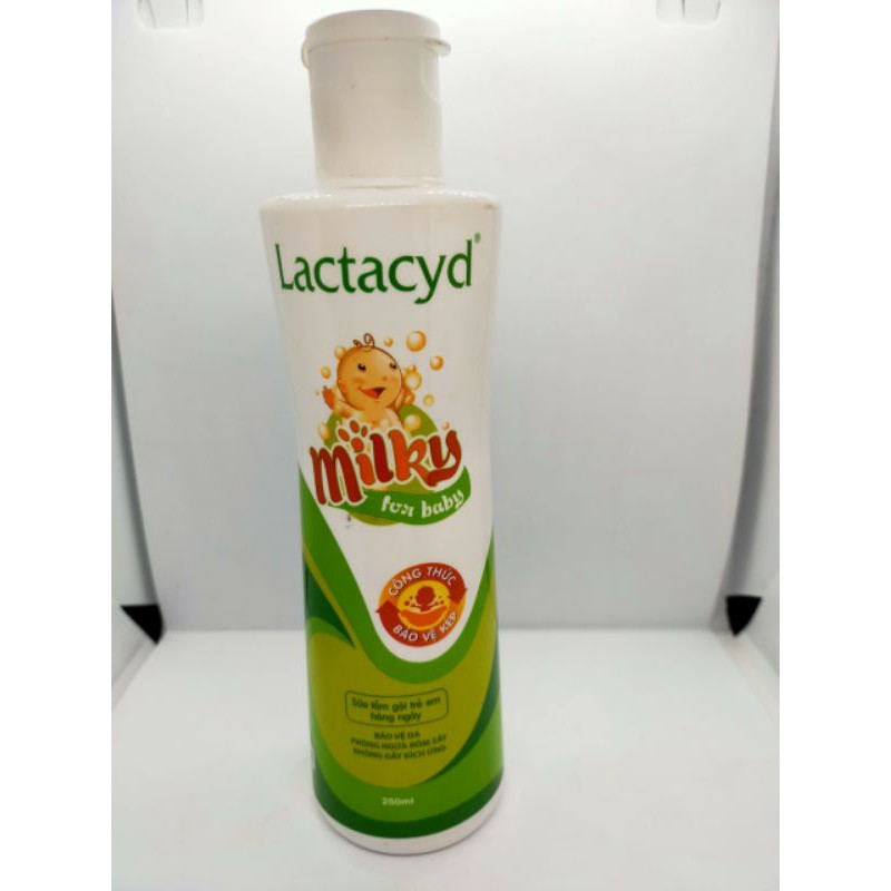 Sữa Tắm Gội Trẻ Em LACTACYD MILKY chai 250ml