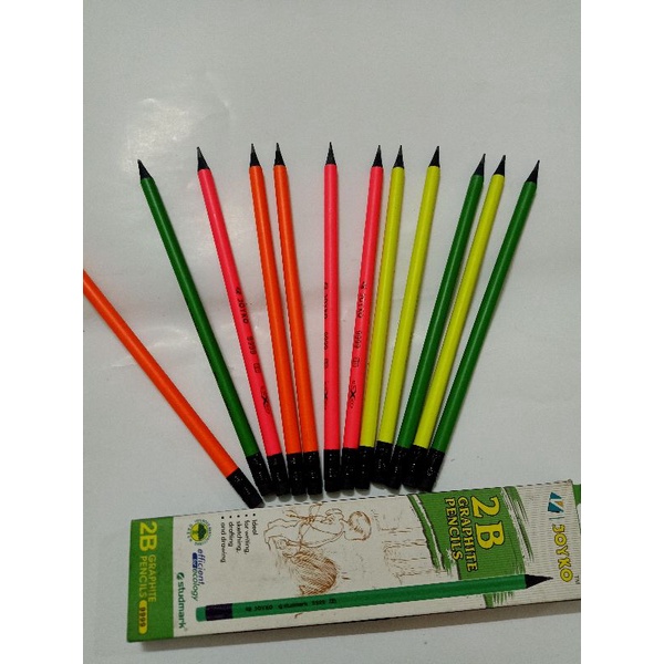 set bút chì 12 chiếc sắc màu bốn so9 lẻ 10nghin 3 chiếc 1hop 30 000 n