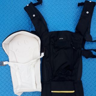 Địu em bé Aprica 4 cách