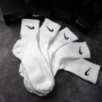 Tất dệt kim, vớ thể thao Adidas, Nike, Mizuno, Drew, Champion, Jordan hàng cổ cao, cổ trung, bóng đá, thời trang nam nữ.