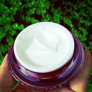 KEM PHẤN NƯỚC NHÂN SÂM MOCHA