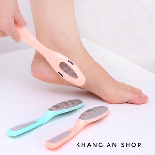 Dụng cụ chà gót chân tẩy tế bào chết