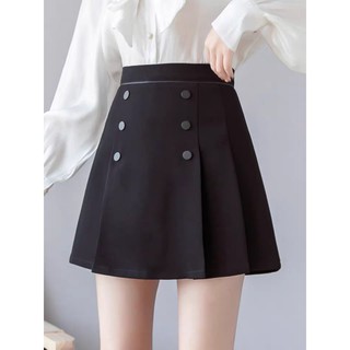 chân váy chữ A xếp ly phối cúc