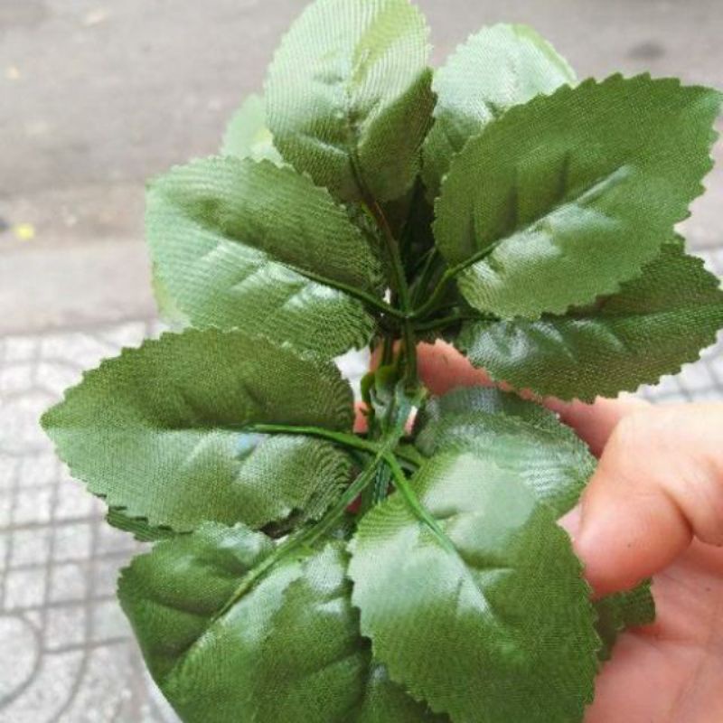 100G LÁ HOA HỒNG GIẢ BÓ HOA SÁP, TRANG TRÍ CÂY