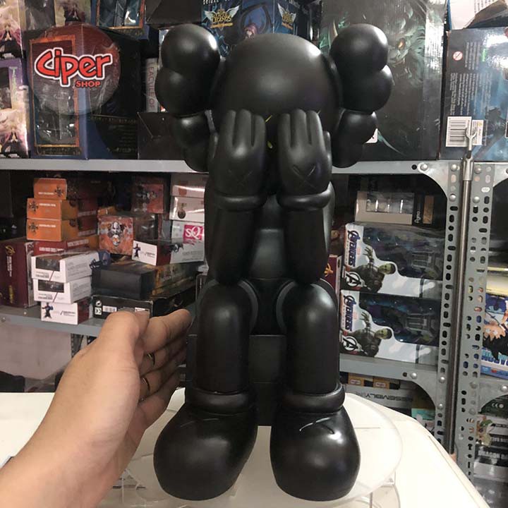 Mô hình Kaws Companion Ngồi - Đen 28cm - Figure Kaws Black