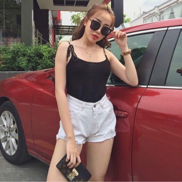 [Mã FAMAYWA giảm 10K đơn 50K] Quần short jean lưng cao rách hình bên shop tự chụp | BigBuy360 - bigbuy360.vn