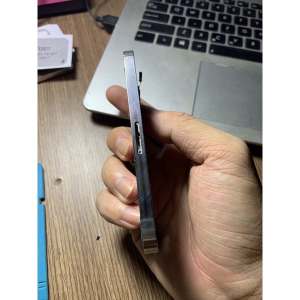 Cụm vỏ sườn được đánh bóng dành cho IP 4s về độ máy