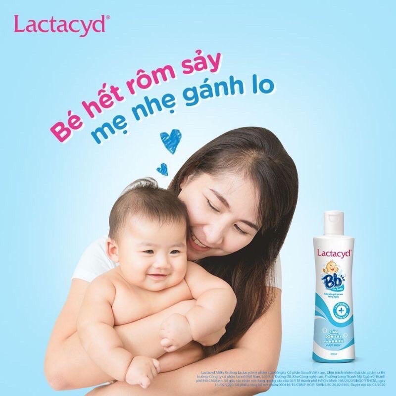 Sữa tắm lactacyd giảm rôm sẩy cho bé