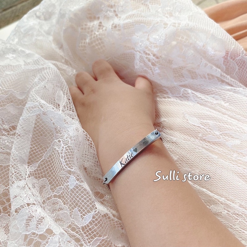 Lắc tay vòng tay em bé trẻ em khắc tên theo yêu cầu Sulli store