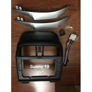 Mặt dưỡng Nissan Sunny 2019 - 2021, 9 inch kèm jack nguồn zin theo xe