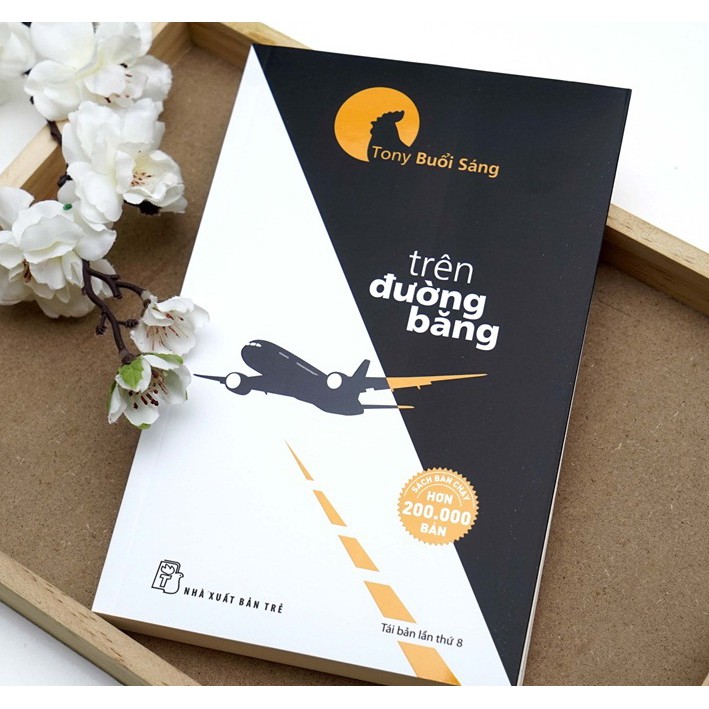 Sách - Trên đường băng (tái bản)