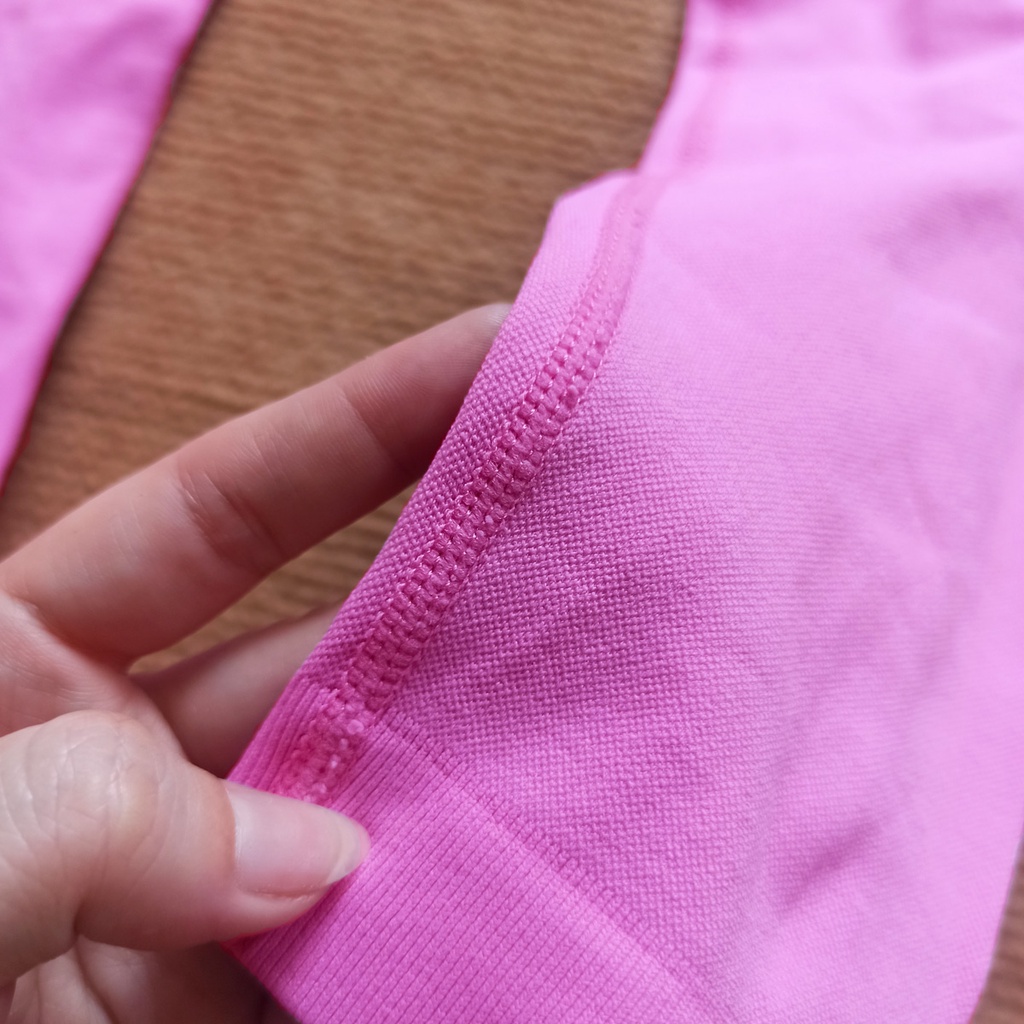 Thanh lý quần dài tập thể dục màu hồng