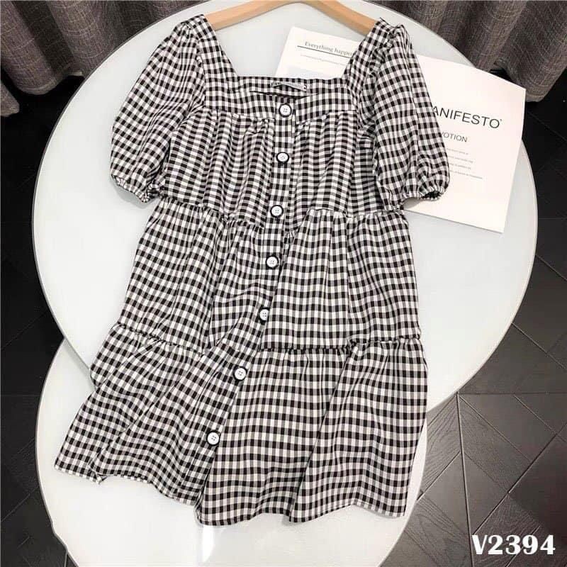 Váy bbd kẻ khuy tay bồng