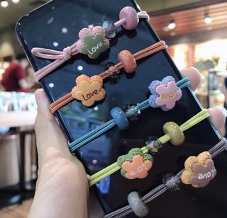Cột tóc chọn mẫu cực yêu cho cô nàng cá tính