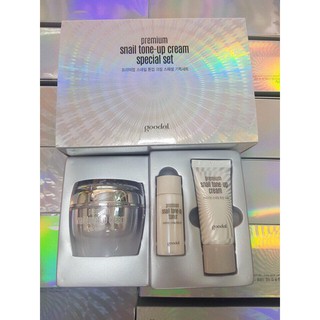 Set kem Ốc Sên trắng Hàn Quốc chuẩn xịn - Premium Snail Tone - Up Cream Special Set.