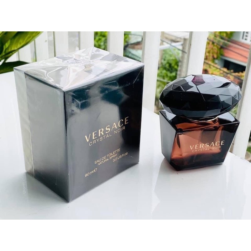 Nước hoa nữ VERSACE CRYSTAL NOIR 90ml