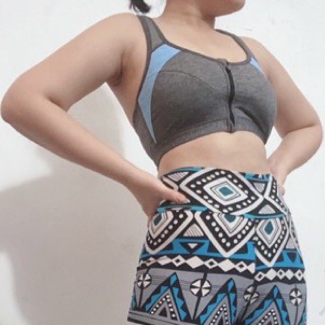 Thanh lý tủ đồ : áo tập gym / áo bơi size M new tag