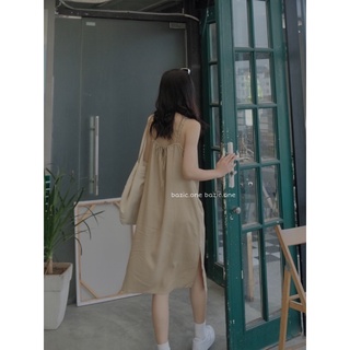 Váy 2 dây linen xẻ tà hở lưng Bazic one