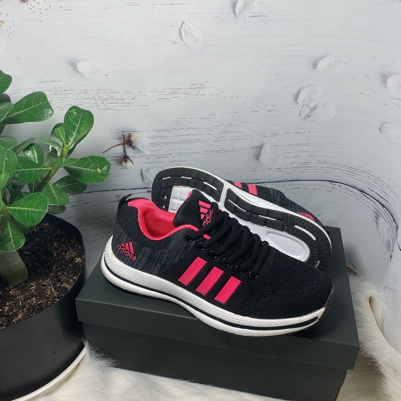 Giày thể thao nữ êm nhẹ 469