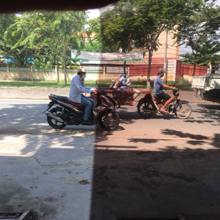 Decal dán kính màu tối khổ 1m