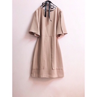Đầm body tay lỡ xẻ tà