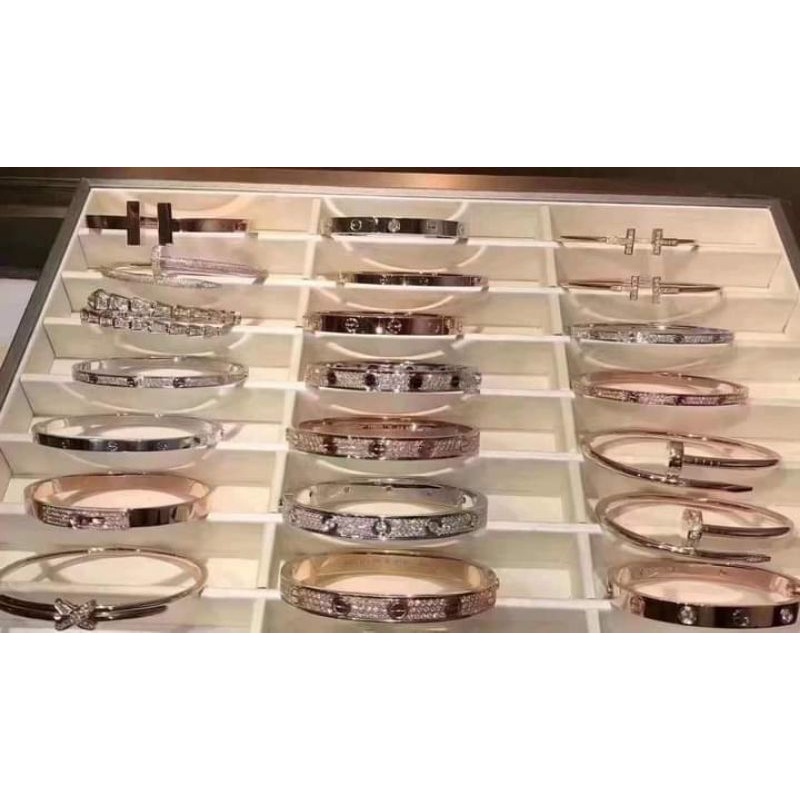 Khay Da PU 40 ô Cao Cấp Đựng Vòng Bản Cứng, Vòng Ngọc