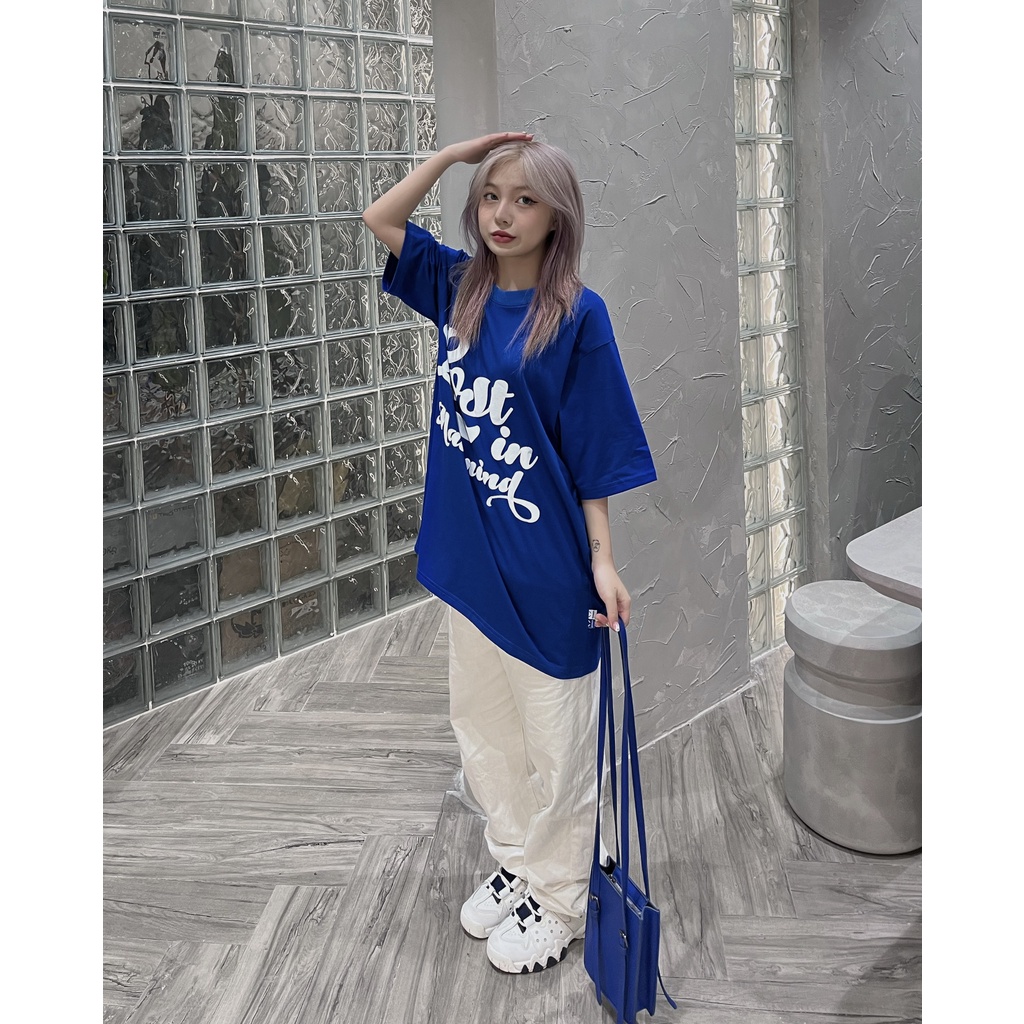 MADMIND® Chính Hãng - Áo thun v2.0 Lost In  màu xanh dương - in nổi, cổ tròn, cotton thoáng mát - Essential Collection