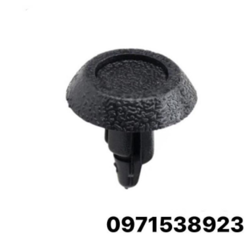 Đinh tán nở nhựa chuyên dụng cho xe toyota đường kính 7mm hàng oem xịn đẹp