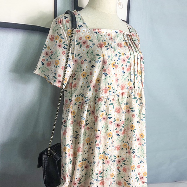 Váy Babydoll Hoa Nhí Vintage Cổ Vuông Xếp Ly Ngực