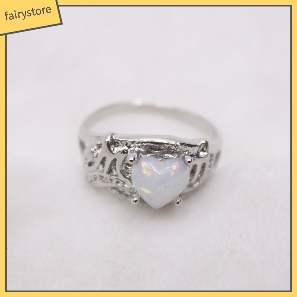 Nhẫn Hợp Kim Đính Đá Opal Giả Hình Trái Tim Khắc Chữ