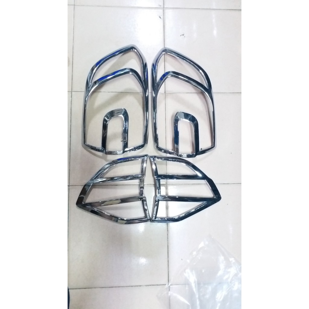 Bộ ốp viền đèn hậu mạ crom xe Ford Everest 2016-2021