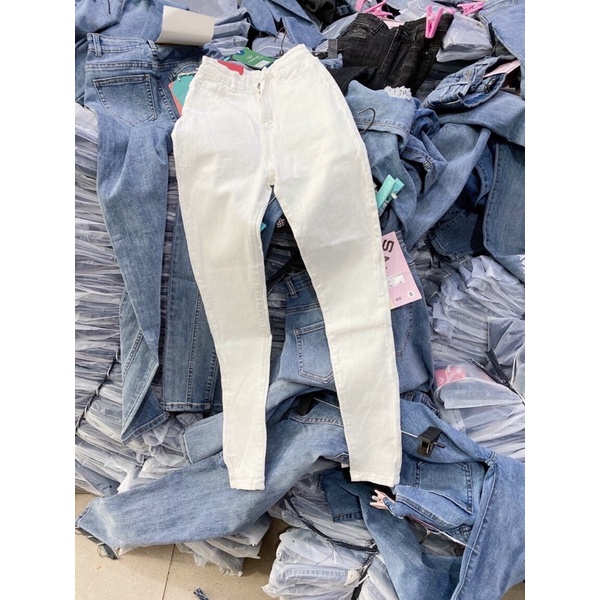 Quần jean trắng dài ôm lưng cao một nút! Size: S,M,LChất jean dày