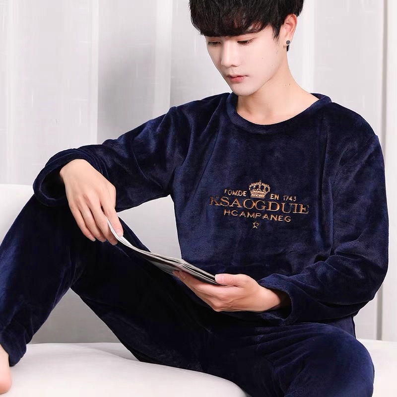Bộ đồ ngủ cổ tròn chất nhung san hô dày dặn giữ ấm mùa đông cho nam